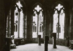 Walkenried, Kloster : Walkenried. Kloster. Innenansicht mit Kreuzgangskapelle (Baptisterium) mit Lapidarum