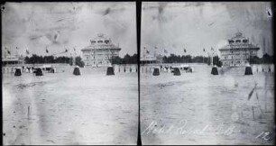 La Baule. Hôtel Royal und Café-Restaurant (Casino) de l'Hôtel mit davorliegendem Strand