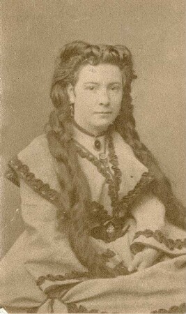 Portrait Señorita Gomez de la Torre, Quito