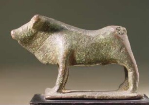 Archaische Statuette eines Stiers