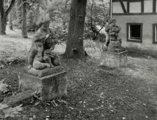 Putten mit Hase und Früchtekorb