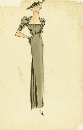 Frau in grauem, langem Kleid