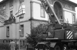 Staatliche Hochschule für Musik Jahnstraße 18 (ehemals Villa Schönleber). Neuanschaffung eines Konzertflügels der Firma Steinway & Sons