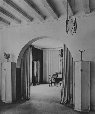 Dreihäusergruppe (2. Ausstellung der Darmstädter Künstlerkolonie 1904) — Hofpredigerhaus, Graues Haus — Wohnzimmer