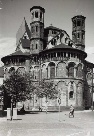Köln. Sankt Aposteln (1001/1300). Ansicht von Südosten