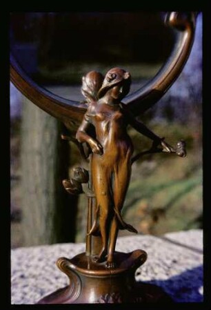 Jugendstil-Spiegel 16.11.69.