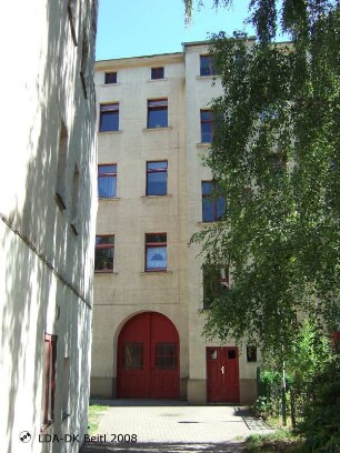 Wohnhaus & Hinterhaus & Gartenhaus & Mietshaus; Berlin, Spandau