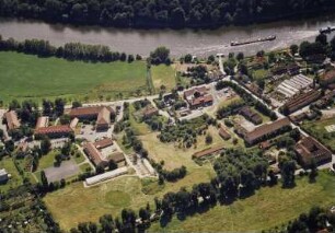 Stadtteilansicht mit Elbe und Elbinsel