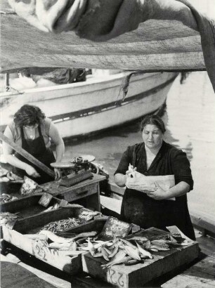 Fischerfrauen im alten Hafen von Marseille