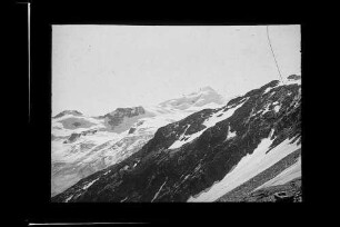 Allalinhorn bei Saas-Fee vom Hüttenweg aus gesehen