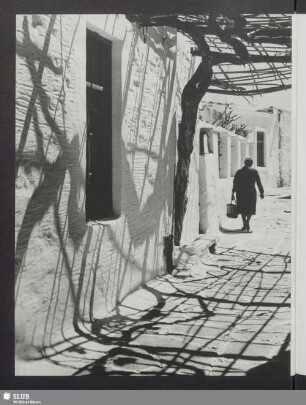 Paros. Gasse in Parikia