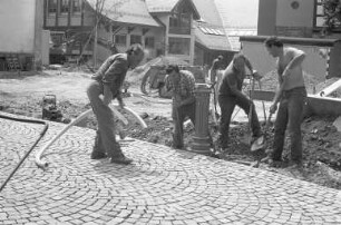 Verkehrsberuhigende Maßnahmen und Maßnahmen zur Aufwertung des Ortskerns im Stadtteil Grötzingen