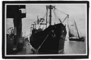 Olbers (1925), Neptun.- Dampfschifffahrts-Gesellschaft „Neptun“, Neptun Linie, D.G. "Neptun", Bremen