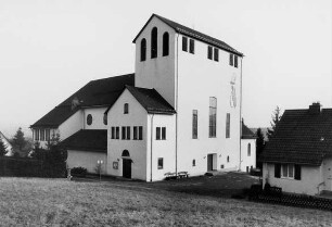 Kath. Kirche Christkönig; Aßlar, Friedenstraße (AS) 13