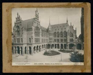Höhere Töchterschule (Lyzeum am Schlossplatz), Wiesbaden: Außenansicht