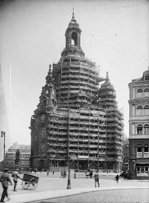 Dresden. Eingerüstete Frauenkirche