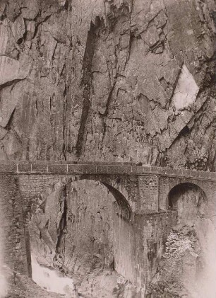 Schweiz, Reuß, Teufelsbrücke bei Schöllenen