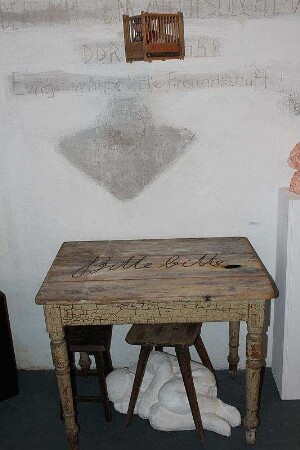KLEINER HAUSALTAR (II)