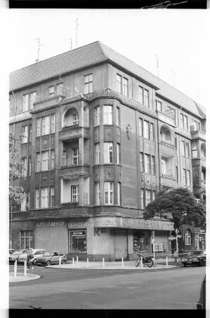 Kleinbildnegative: Martin-Luther-Straße Ecke Voßbergstraße, 1981