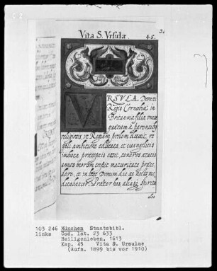 Heiligenleben — Vignette mit ornamentalem Schmuck und zwei weiblichen Engeln