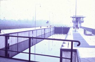 Kleine Schleuse beim Kulturwehr Breisach