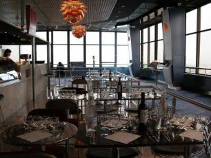 Cafe auf dem Hochhaus Tour Montparnasse