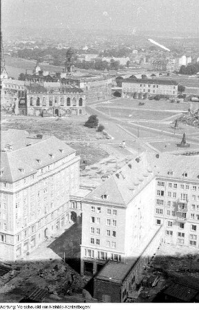Dresden. Blick vom Rathausturm, 1958
