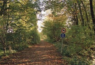 Fahrrad- und Wanderweg mit Obstlehrpfad auf ehemaliger Bahntrasse Bad Oldesloe - Elmshorn