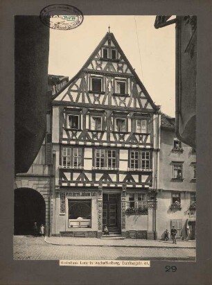Wohnhaus Lotz, Aschaffenburg: Giebelansicht, Fachwerk