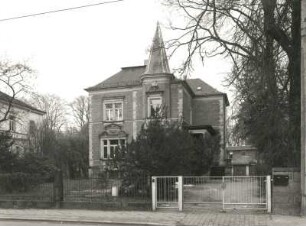 Dresden-Blasewitz, Loschwitzer Straße 33. Villa (1886/1900)