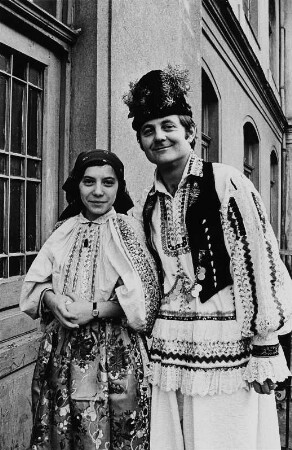 Paar in Tracht