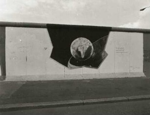 Du hast gelernt, was Freiheit heißt und das vergiß nie mehr : Berliner Mauer (East side gallery). Du hast gelernt, was Freiheit heißt und das vergiß nie mehr (Bild 21). Graffito (1990; A. Secrit). Berlin, Mühlenstraße