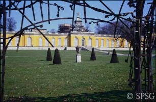 Potsdam, Park Sanssouci, Parterre Neue Kammern und Neue Kammern.
