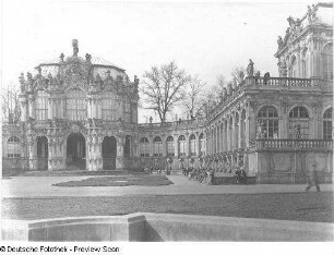 Wallpavillon