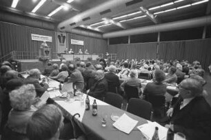 Kundgebung des Bundes der Ruhestandsbeamten und Hinterbliebenen BRH im Deutschen Beamtenbund in der Gartenhalle Karlsruhe