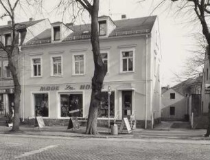 Moritzburg, Schlossallee 29, Wohnhaus mit Laden, Straßenansicht