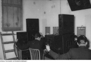 "Jugendleben". Dresden, Studio im Jugendklubhaus "Rudi Arndt", Januar 1956