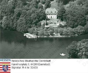 Bad Nauheim, Kurbad / Teichhaus-Schlösschen (Salzmuseum) mit Teich / Luftaufnahme