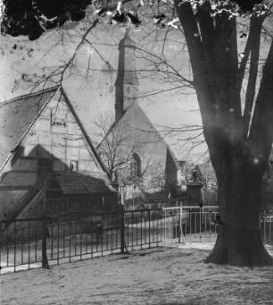 Frohburg-Nenkersdorf. Ortsteilansicht mit Marienkirche (1187 geweiht)
