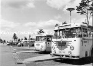 Der Busbahnhof am Hauptbahnhof Wolfsburg