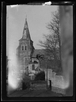 Kirchenruine Arleux-en-Gohelle (Dep. Pas-de-Calais, Frankreich)