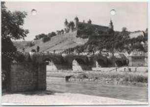 Würzburg, Alte Mainbrücke, Festung Marienberg