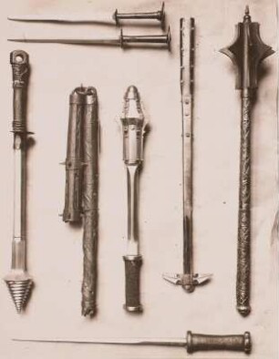 Dolche, Streitkolben, Flegel und Hammer : mittelalterliche Waffen