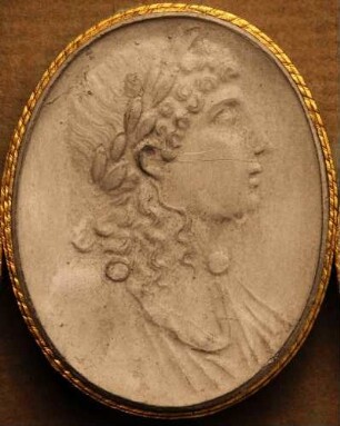 Profilkopf des Apollo mit Lorbeer gekrönt (Daktyliothek, Das Alterthum nach Lippert und Visconti)