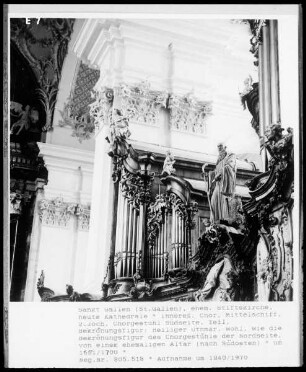 Chorgestühl, Südseite, Bekrönungsfigur: Heiliger Othmar