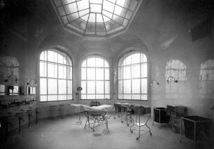 Städtisches Klinikum. Chirurgische Abteilung - Operationssaal