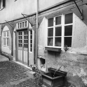 Weilburg, Pfarrgasse 2