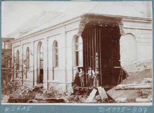 Vom Hochwasser am 30./31. Juli 1897 zerstörte Turnhalle in Deuben (Freital)