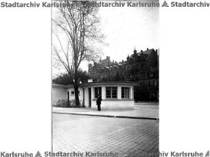 Beichel, Friedrich. Wartehalle am Durlacher Tor