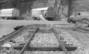 Stuttgart Hbf. Gbf Ladestraße Unfallschaden Lieferwagen Gaissmaier Weinkellereien